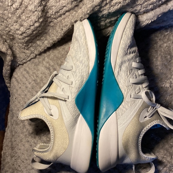 Women,Nike , elite  TRshoes50 - Picture 2 of 5